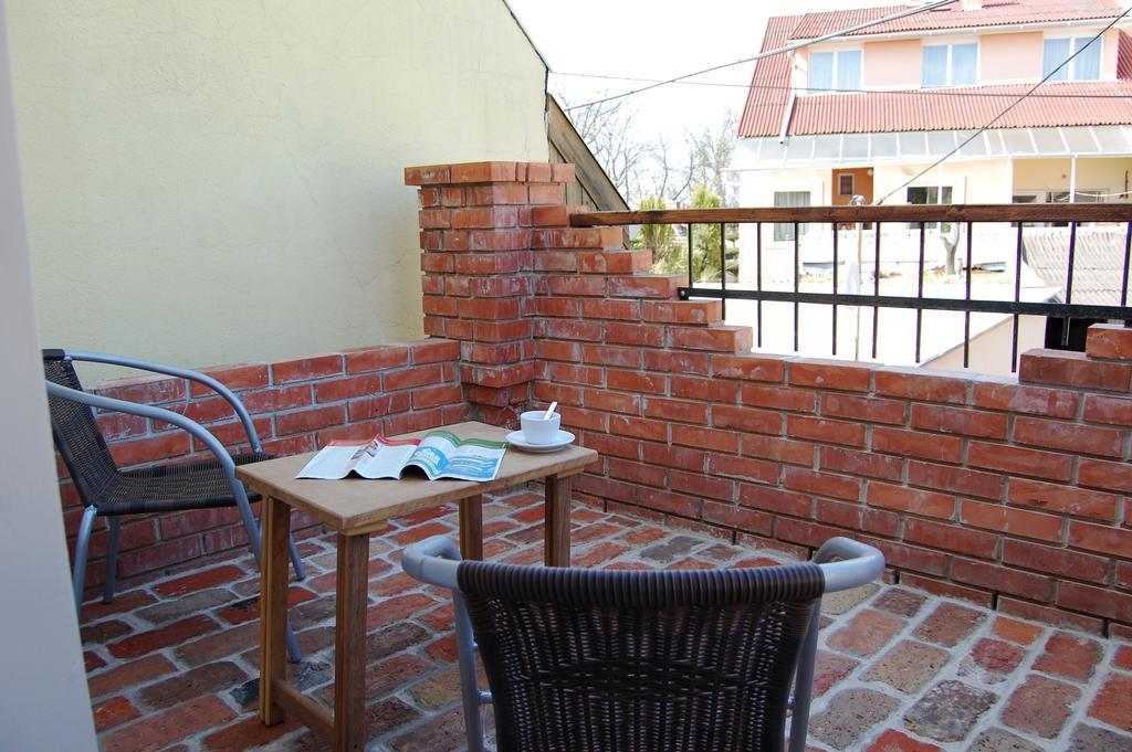 Maya Guesthouse Eger Esterno foto